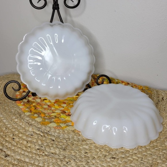 Vintage Milk Glass Divided Relish Tray Set - Picture 6 of 9